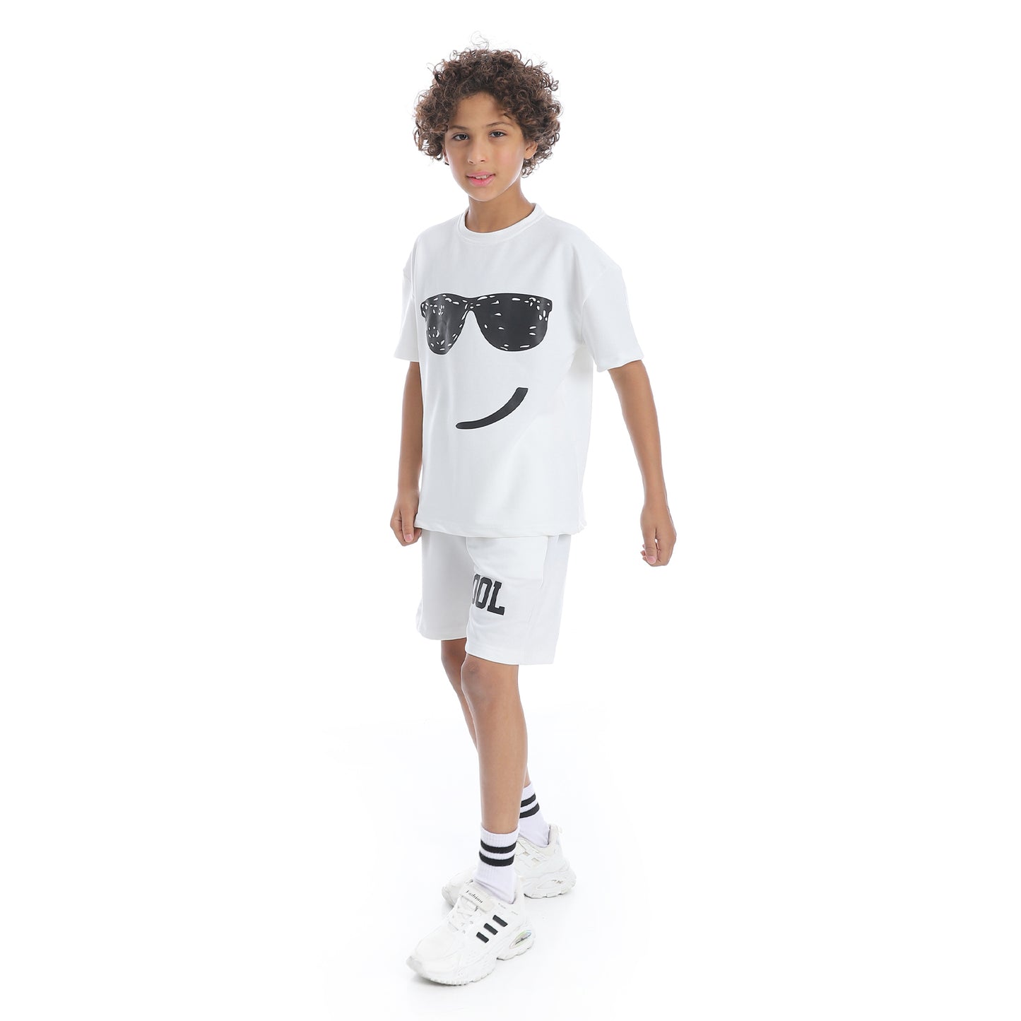 طقم بيجامة بطبعة أمامية مع شورت