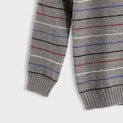 Bucklet Round Neck Thinly Stripedt