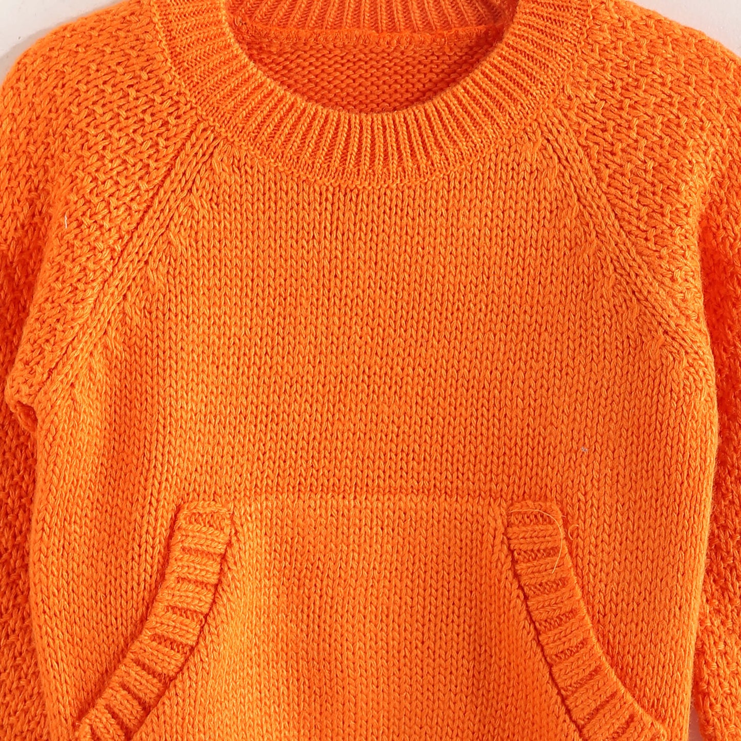 Bucklet Neck Round with Pocket