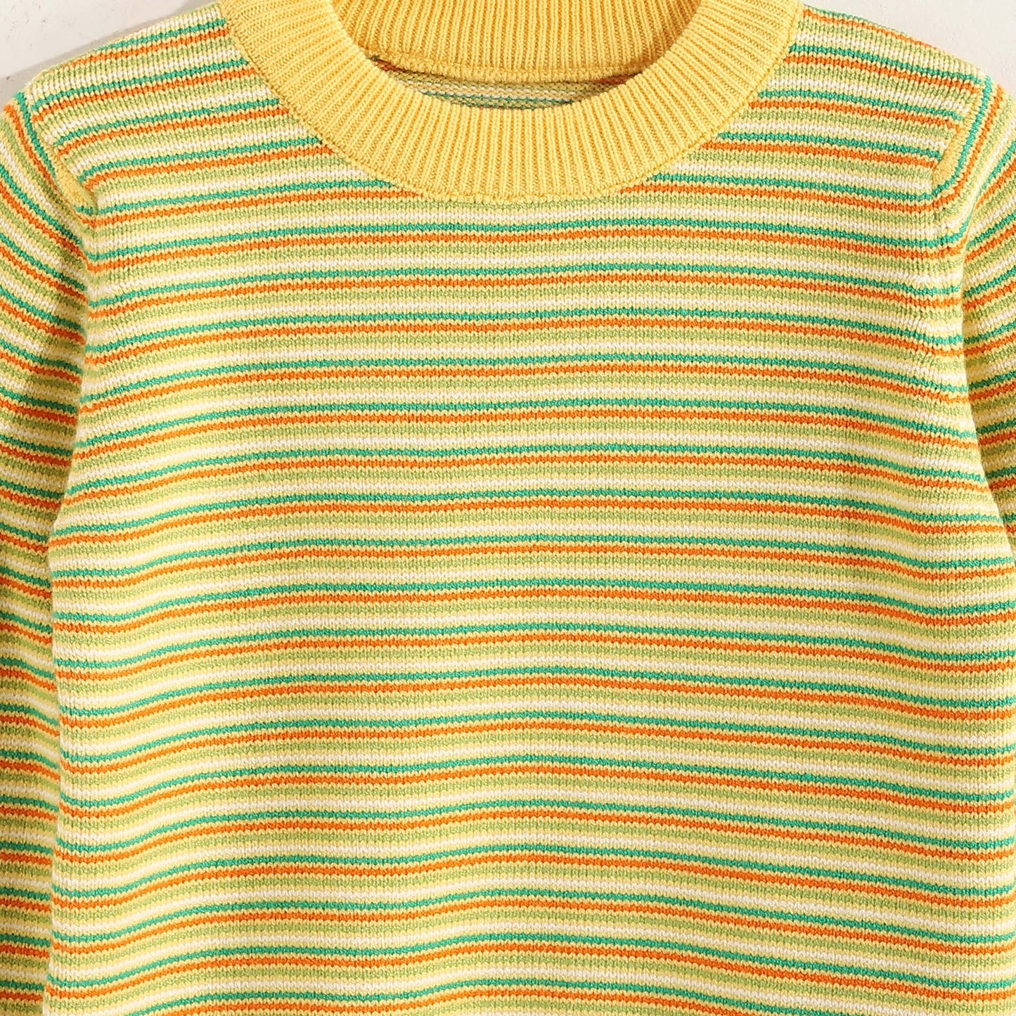 Thinly Stripedt pullover