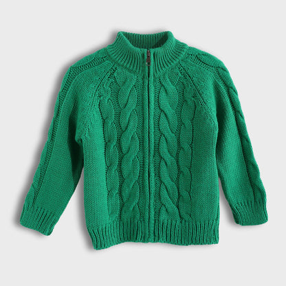 Knitted pullover with zipper