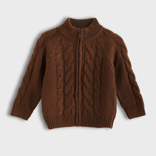 Knitted pullover with zipper