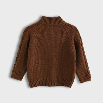 Knitted pullover with zipper