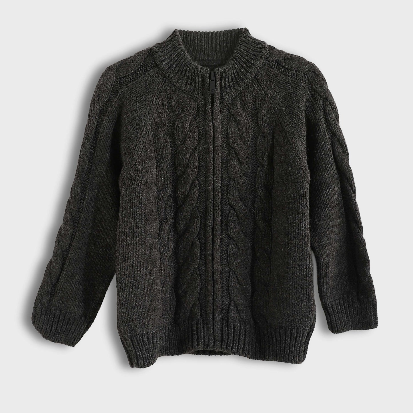 Knitted pullover with zipper