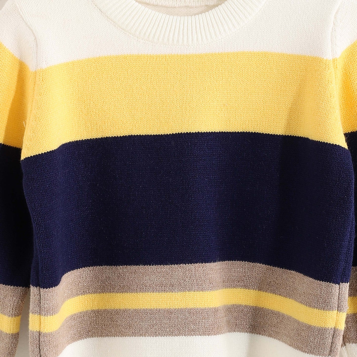 Pullover Bucklet Round Neck