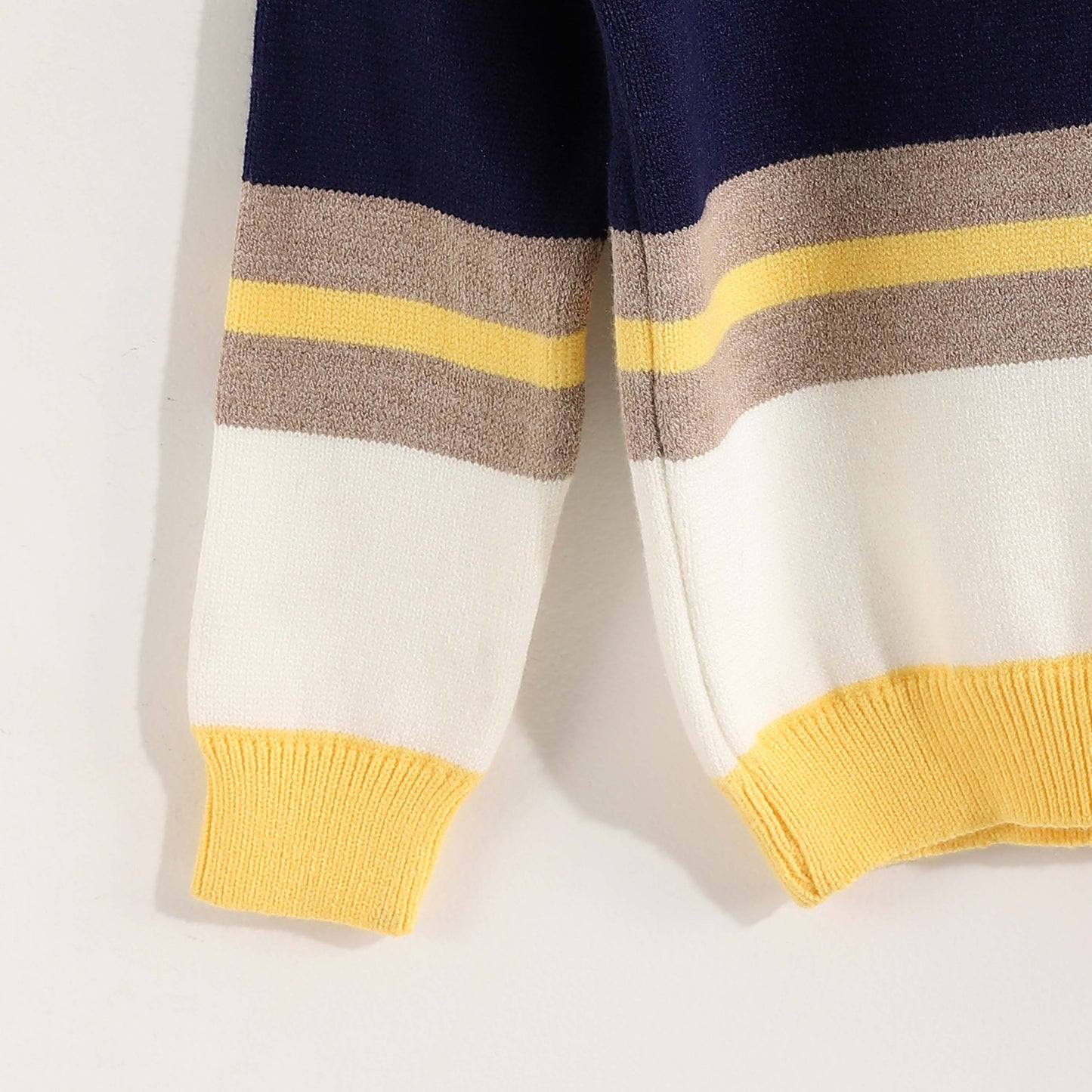 Pullover Bucklet Round Neck