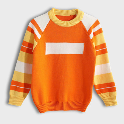 Ronde Bucklet Neck Pullover