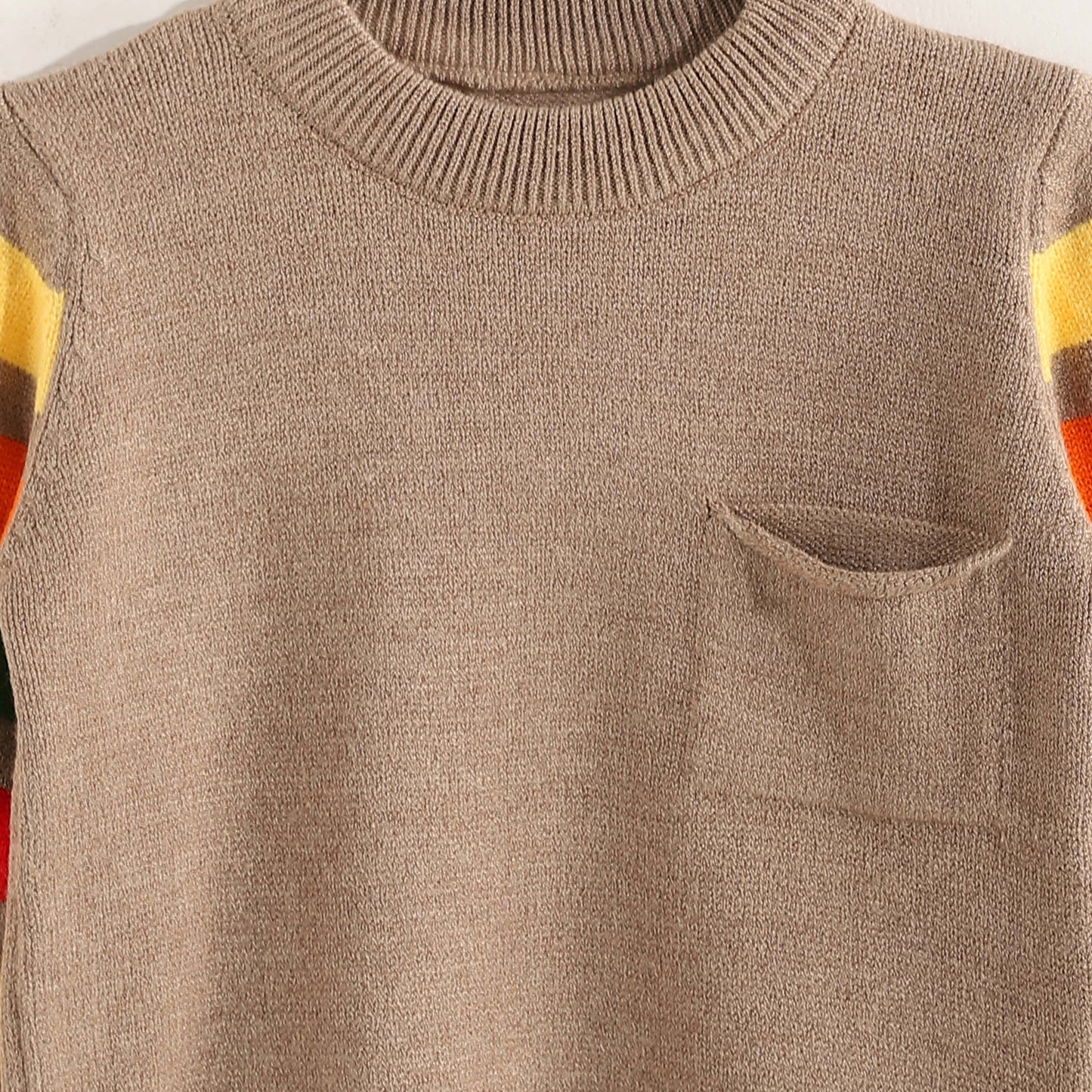 Pullover Pocket Pocket in the Chest