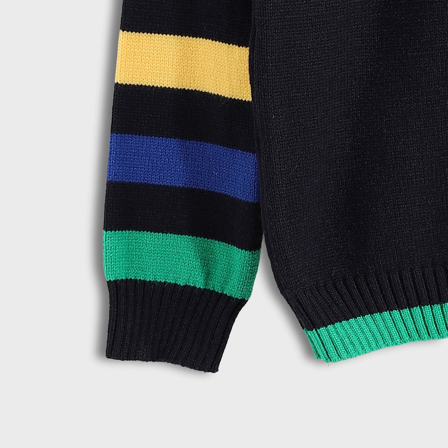 Pullover Pocket Pocket in the Chest