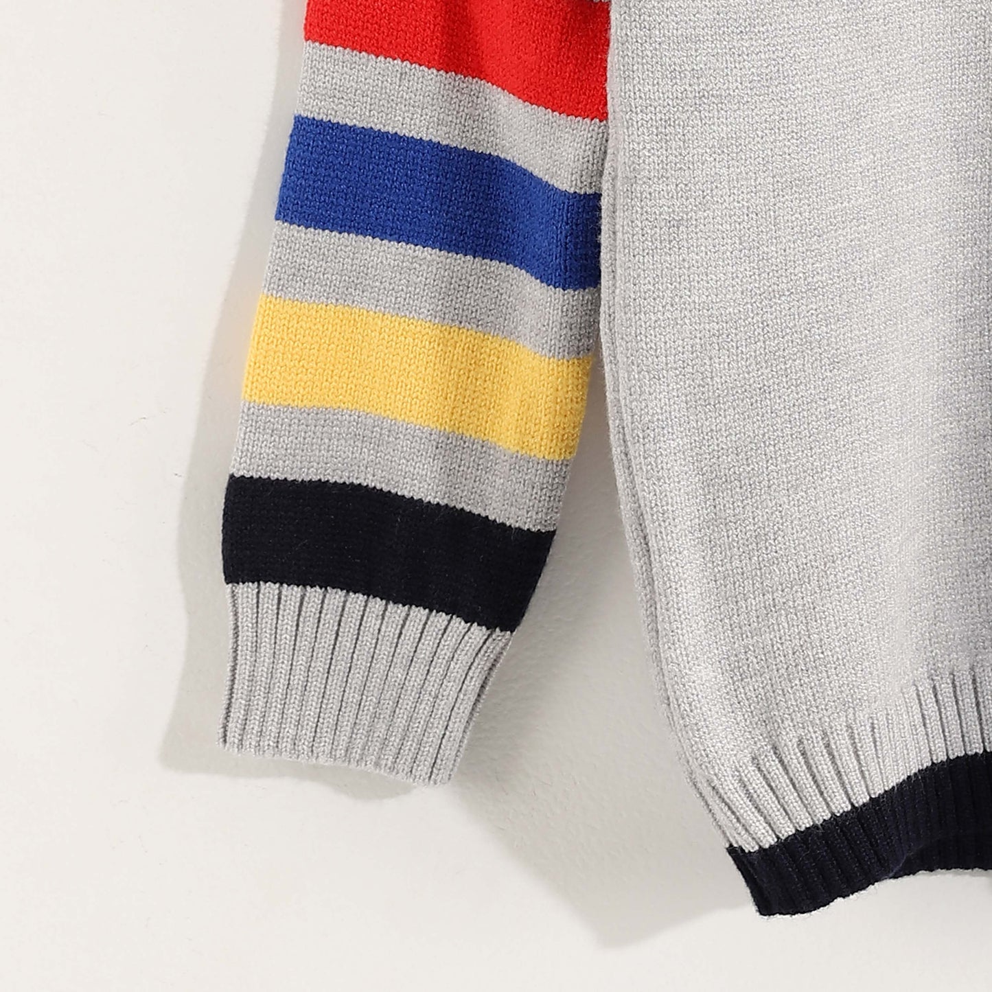 Pullover Pocket Pocket in the Chest