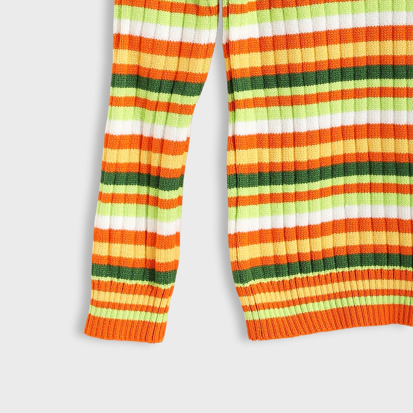 Round neck striped booklet