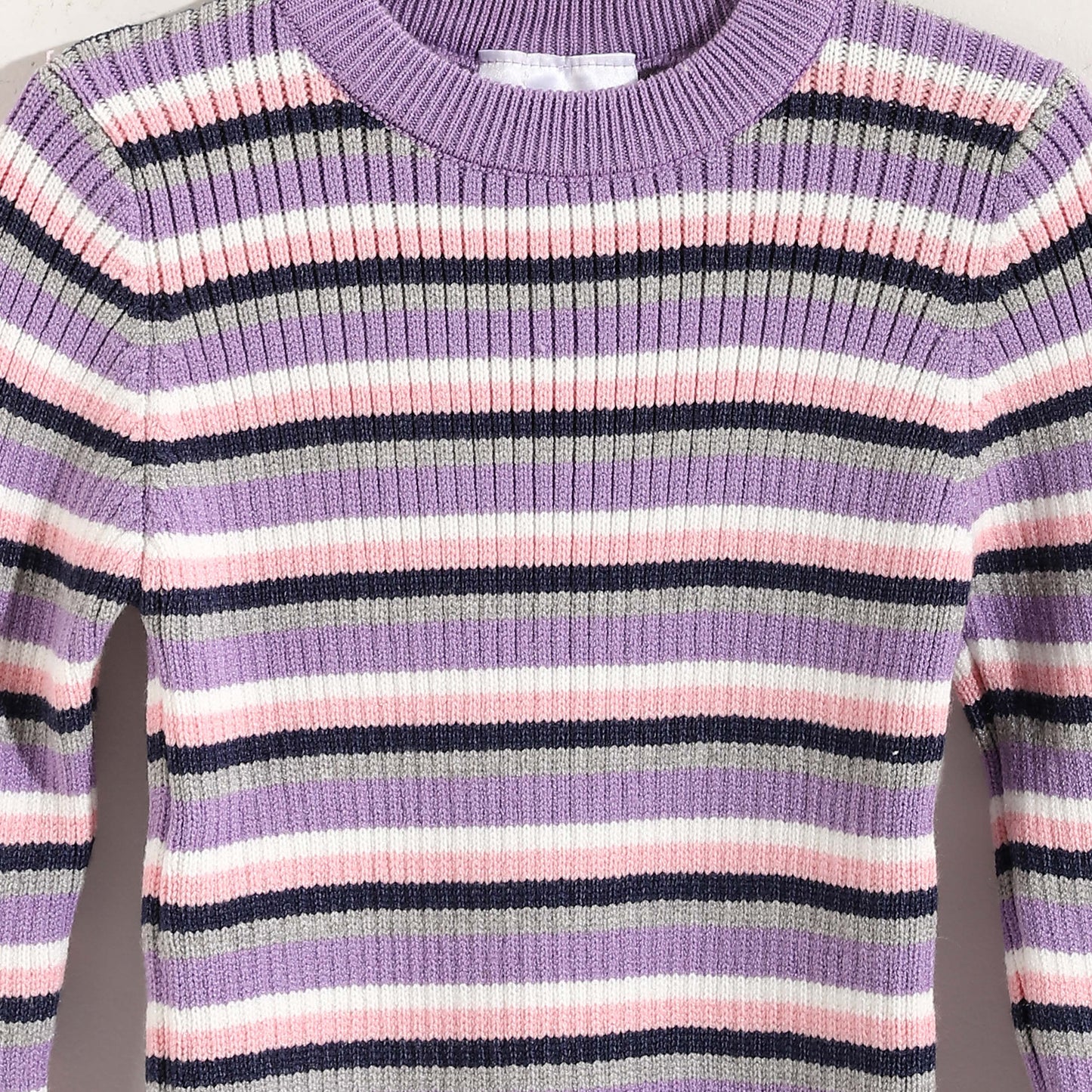 Round neck striped booklet