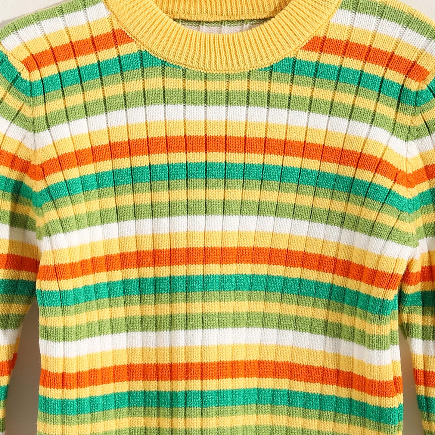 Round neck striped booklet