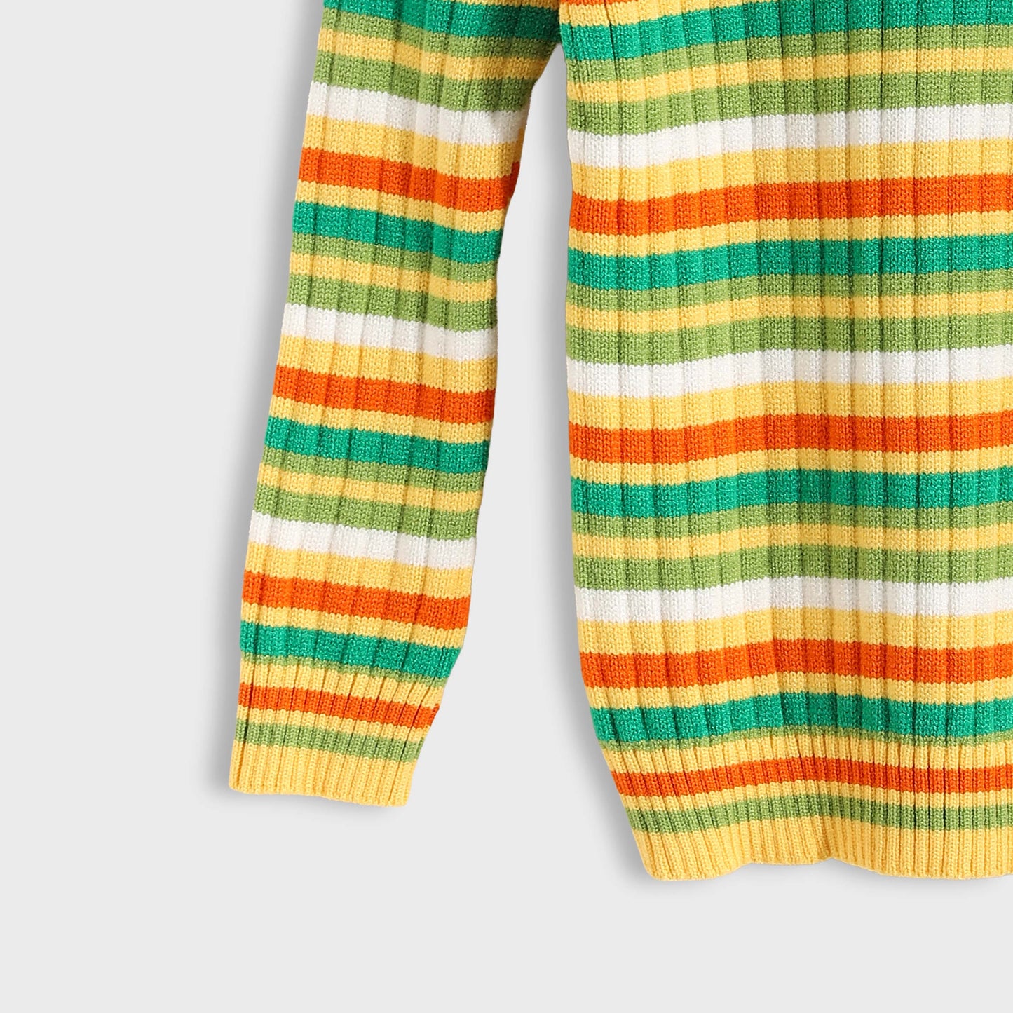 Round neck striped booklet