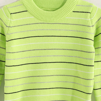 Bucklet Round Neck Thinly Stripedt