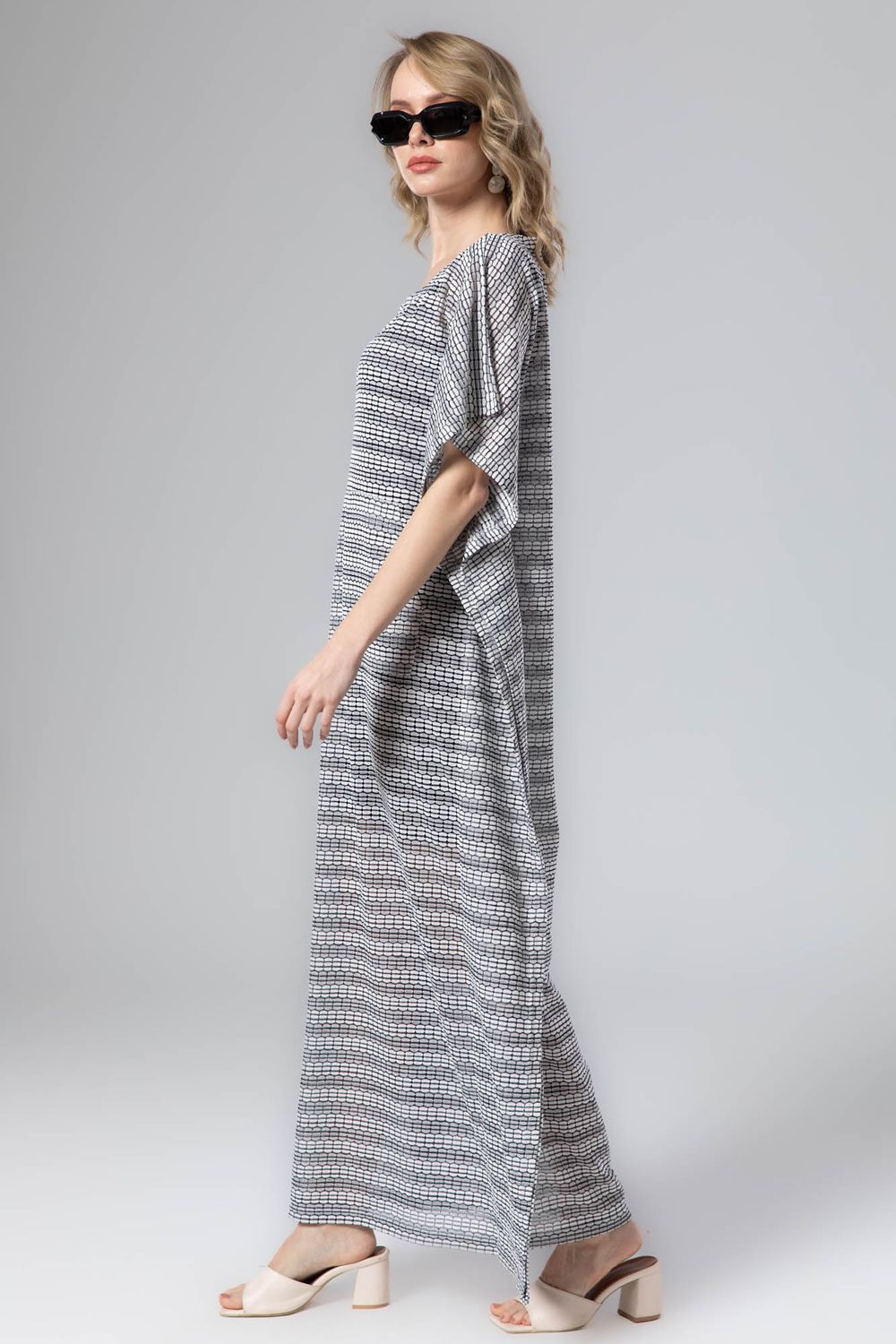 Jamila women wide scoop neck slip on kaftan