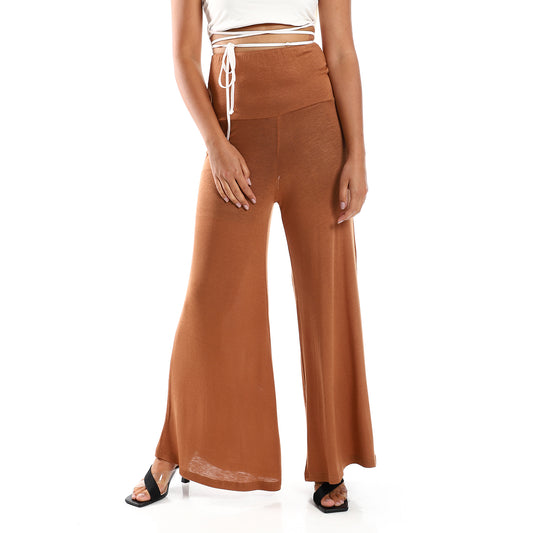 Jamila Women Solid Pattern Flare Fit Pants