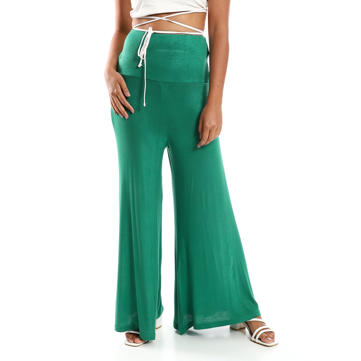Jamila Women Solid Pattern Flare Fit Pants