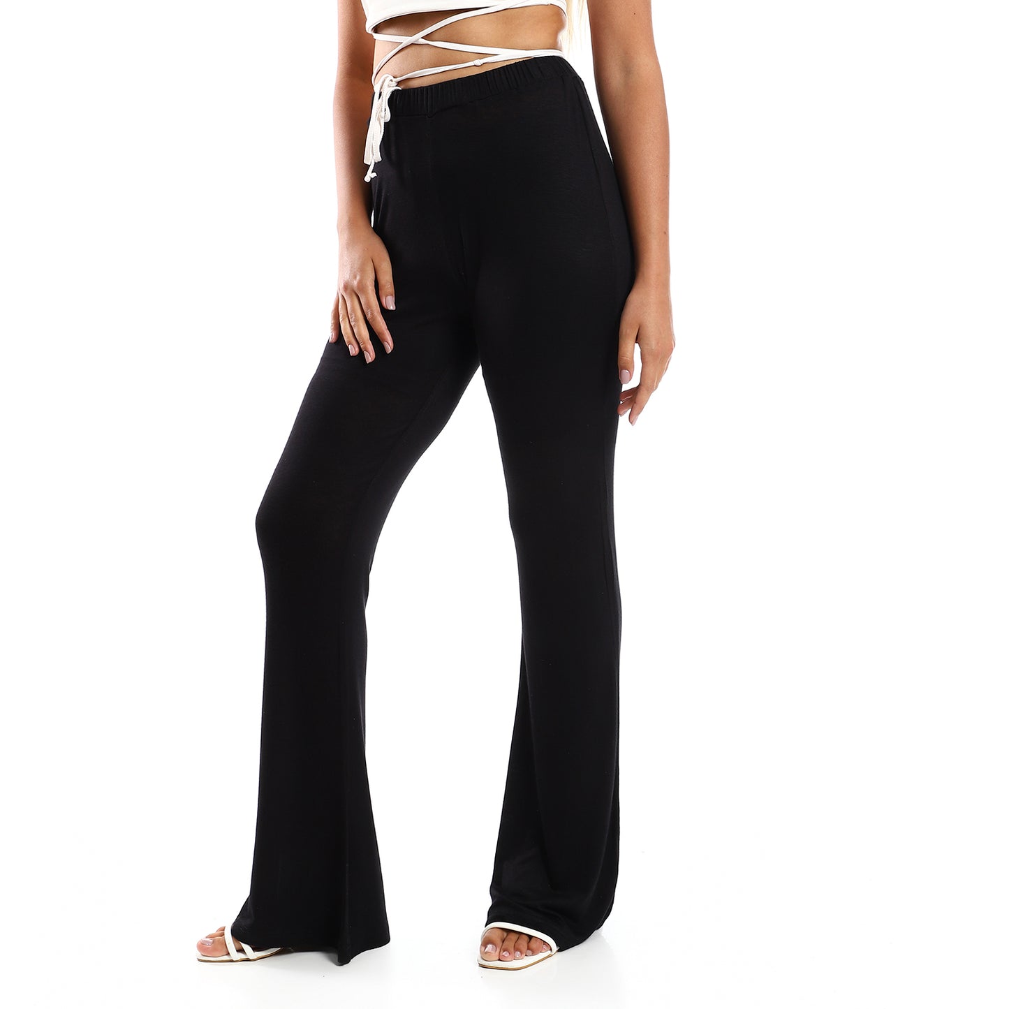 Jamila Women Flare Fit Solid PANTS