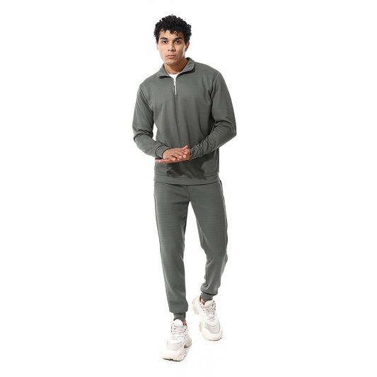 set of pant and ribbed sweatshirt with short zipper