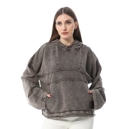 XTCY sweatshirt with a hood and a cut at the chest for women