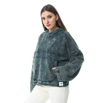 XTCY sweatshirt with a hood and a cut at the chest for women