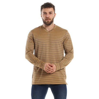 Off Cliff Lightweight Slip On V Neck Sweatshirt Men