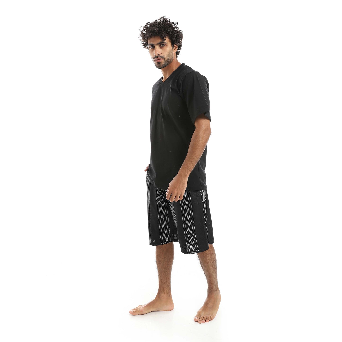 RED CIRCLE V-neck pajamas and plain shorts men