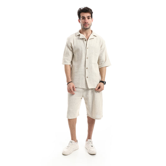 طقم شورت مريح بياقة مطوية وجيوب مائلة