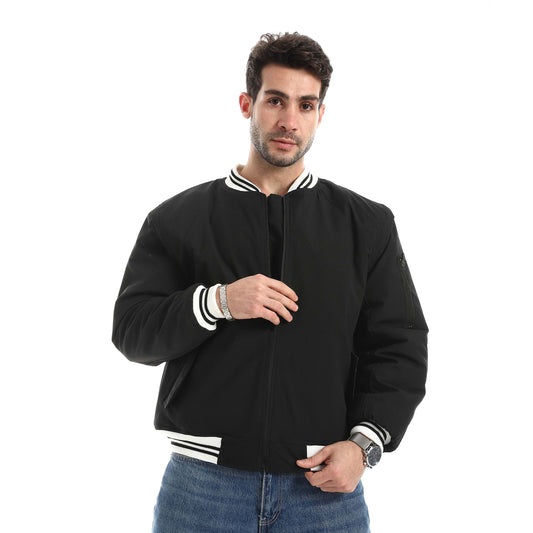 جاكيت مقاوم للماء بسحاب وياقة مخططة