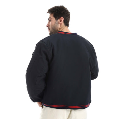 جاكيت مقاوم للماء بسحاب وياقة مخططة