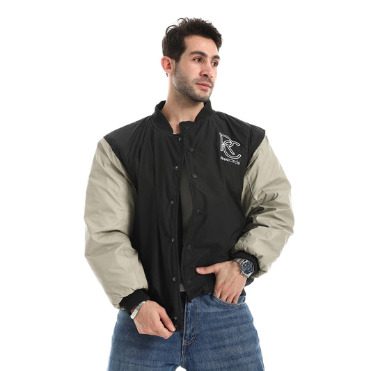 جاكيت أزرار ياقة وتطريز