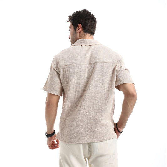 قميص بأكمام قصيرة وقصة مريحة كاجوال