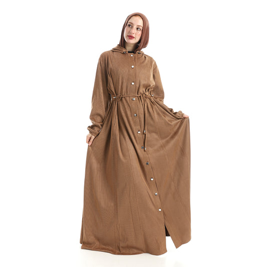 عباية مخمل بغطاء رأس نسائية
