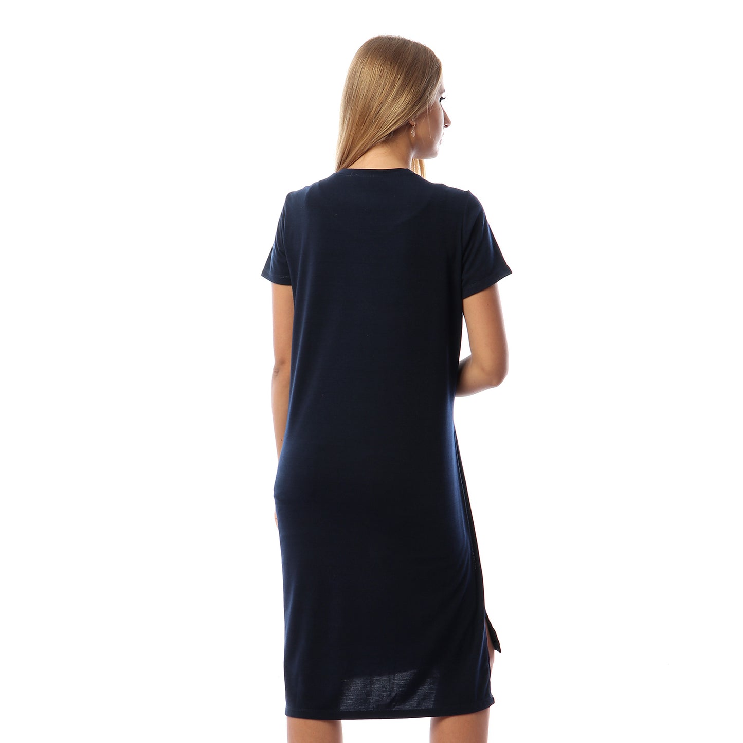 بلوزة أساسية بأكمام قصيرة وفتحات جانبية