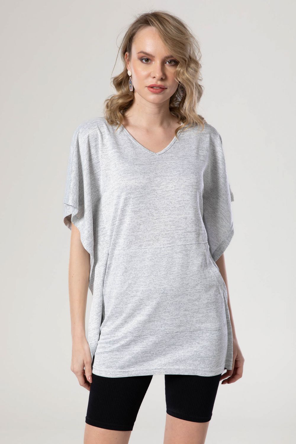 Jamila women kangroo pocket short sleeves top