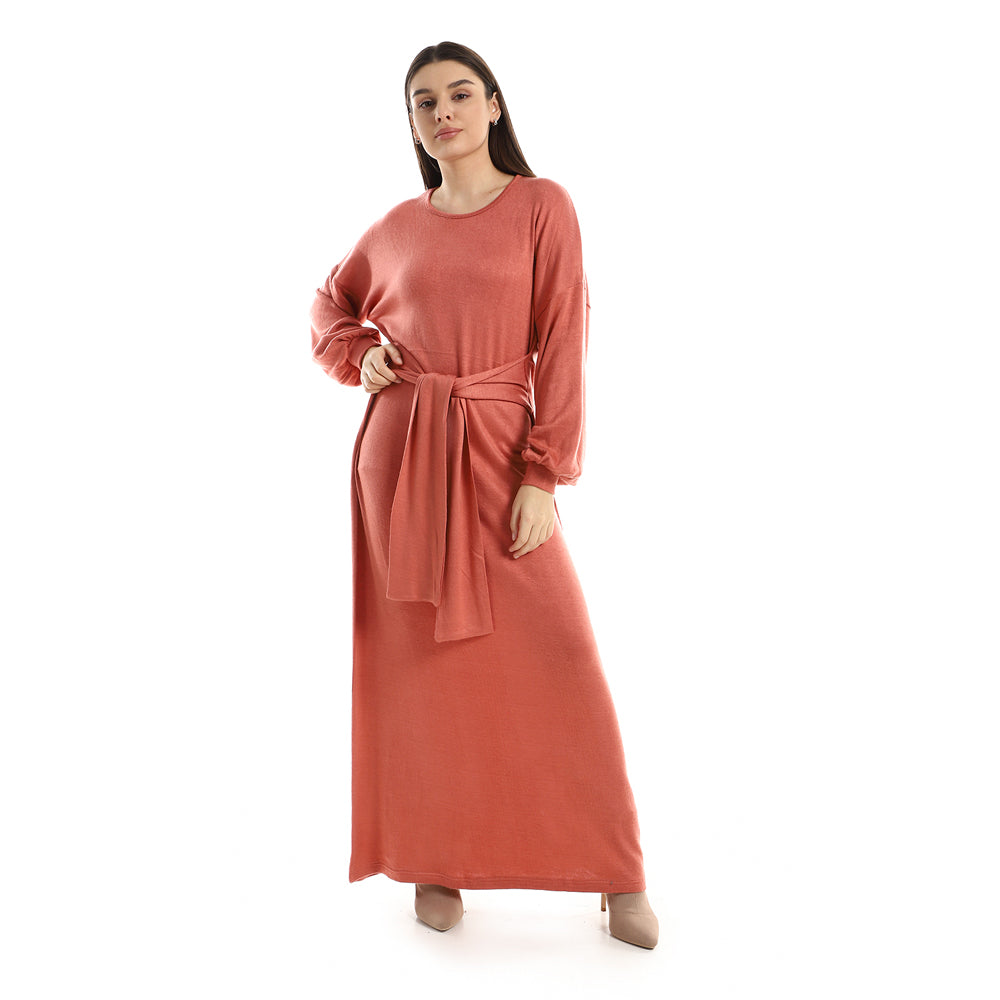 فستان جميلا نسائي سادة بأكمام طويلة مع رباط على الخصر